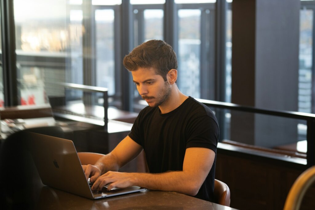 Opções Gratuitas para Criação de Sites